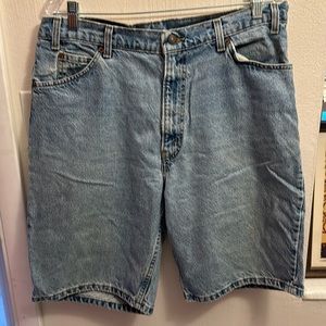 VINTAGE Levi’s 550 Shorts Size 36